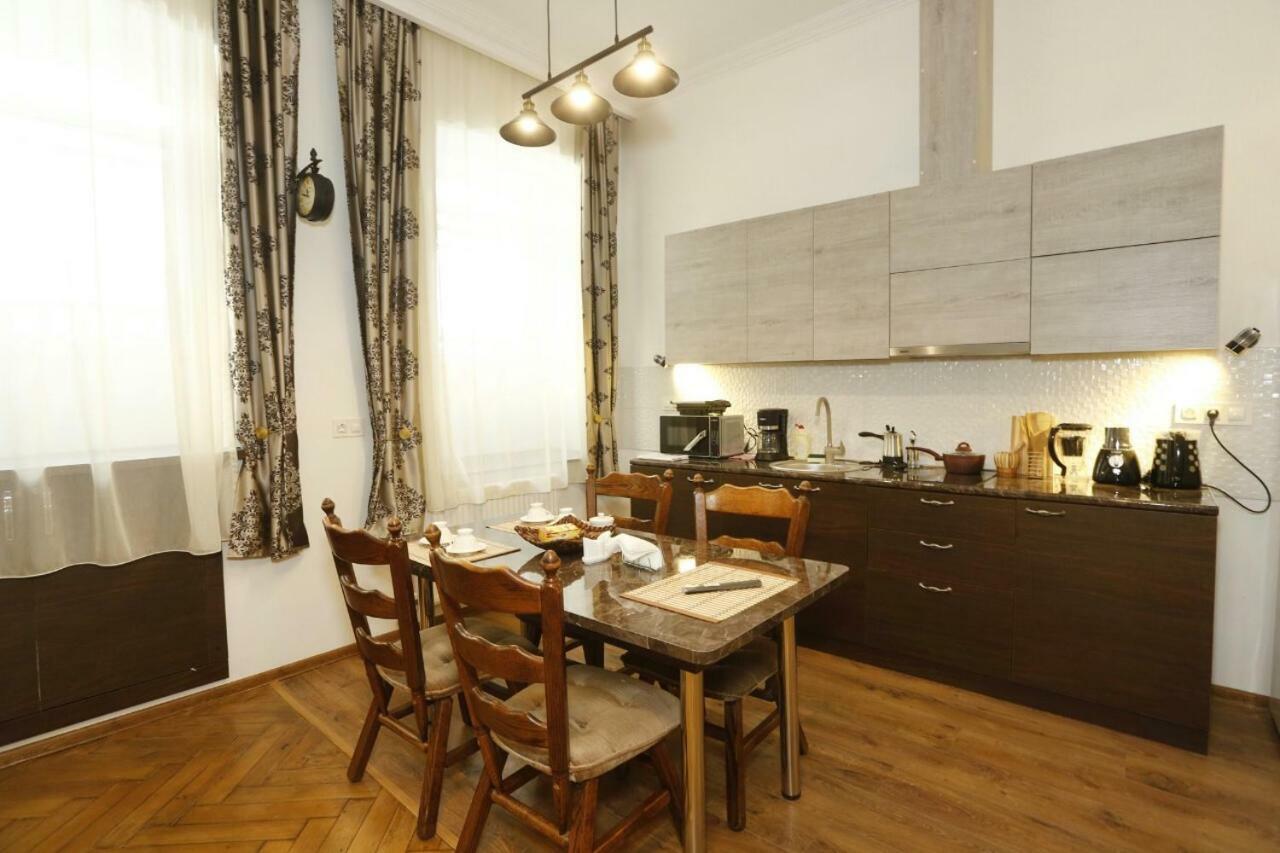 Old - Gold Gala Apartment Tbilisi Exterior foto